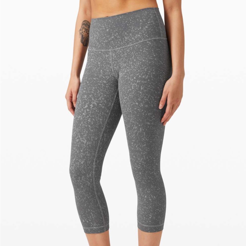 Lululemon Wunder Under Crop High-Rise *Spray 21"
Washed Asphalt Grey